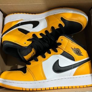 Air Jordan 1  Kids